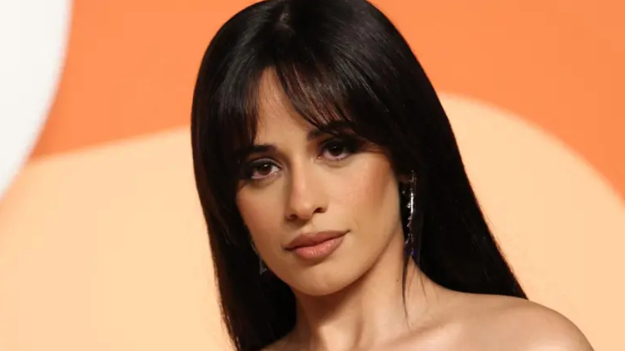 Camila Cabello revive un clásico de Shakira y fans piden que visite Colombia