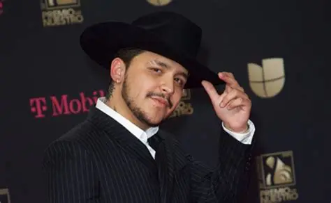Universal Music reacciona al amparo de Christian Nodal: “no cambia el fondo del asunto”; caso se resolverá en los tribunales
