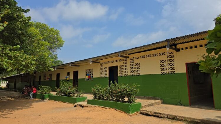 Proyecto priorizado en Consulta Juvenil rehabilitó escuela en Mara beneficiando a 425 estudiantes