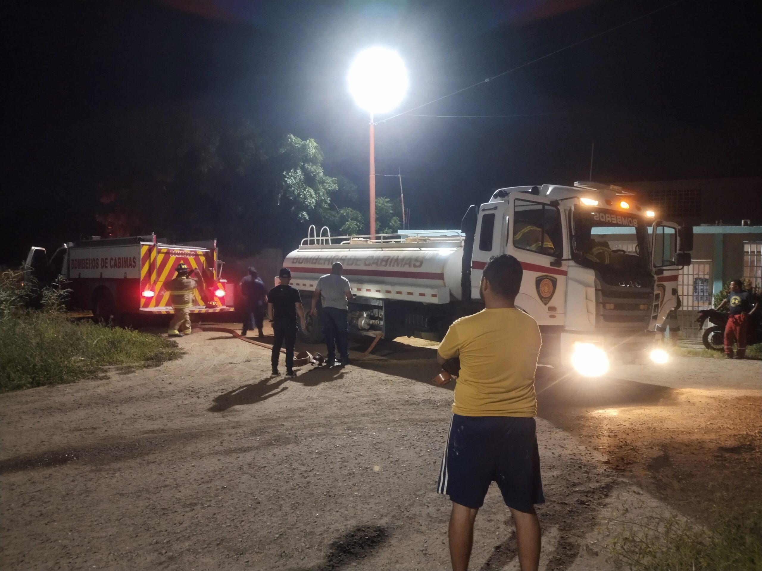 Bomberos confirman que incendio en vertedero de Cabimas fue intencional