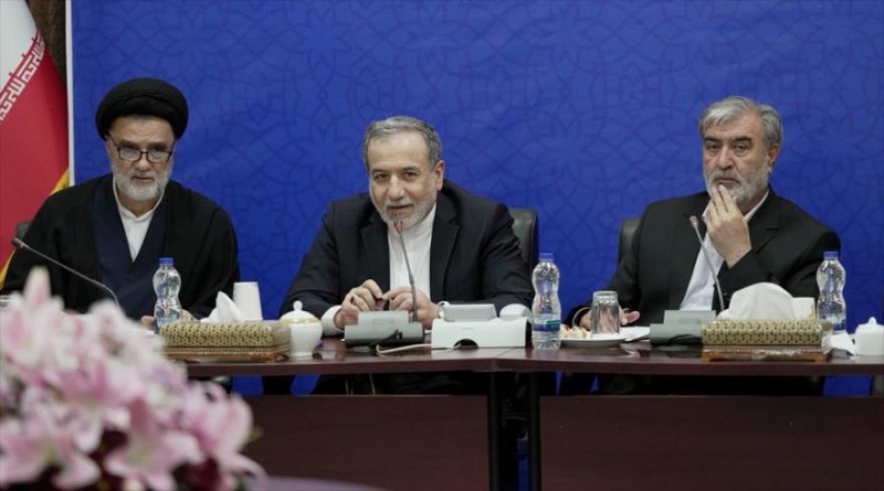 Irán promete proteger derechos legítimos de nación a la energía nuclear