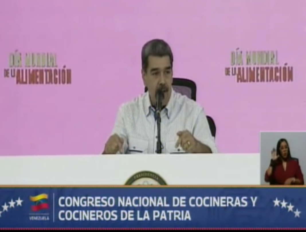 Maduro rechaza “groseras” operaciones de la CIA y afirma que alto mando venezolano está “más unido que nunca”