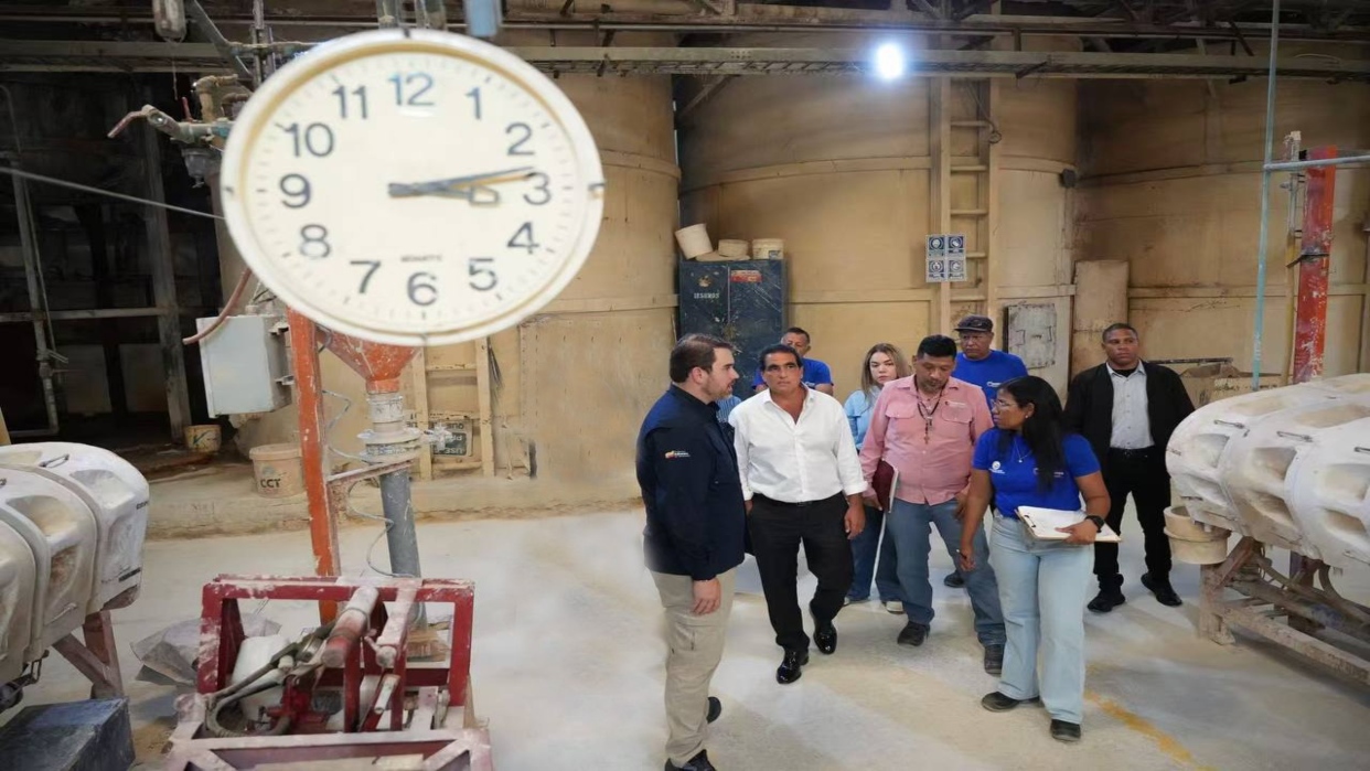 Gobierno anuncia reactivación de Sanitarios Maracay con inversión de 5 millones de euros para sustituir importaciones