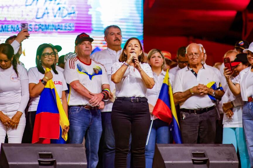 Pueblo Zuliano se Moviliza en Apoyo al Gobierno en Concentración por la “Paz”