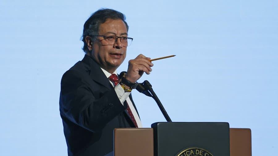 Analista político César Burguera califica de “ineludible la defensa de la Patria Grande” ante sanciones de EE.UU. a Petro