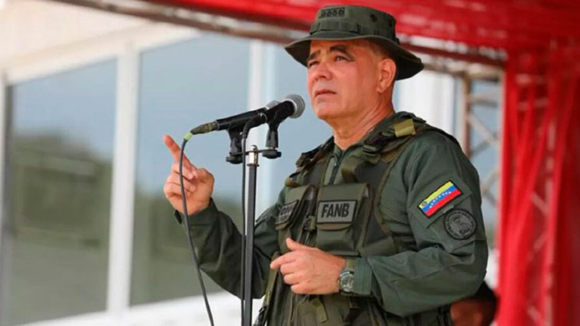 FANB se mantiene en vigilancia permanente ante amenaza militar de EE.UU. en el Caribe, alerta Padrino López