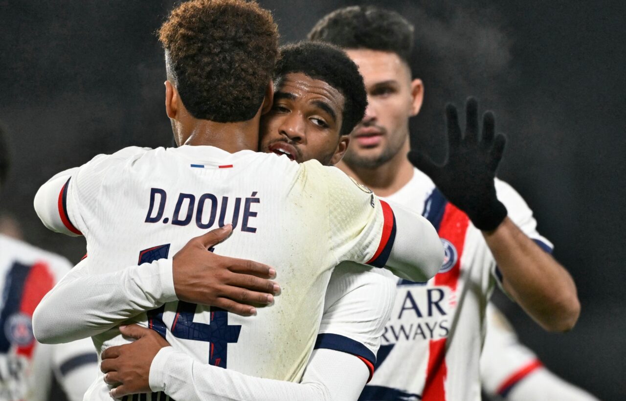 PSG no defrauda contra el Metz y recupera liderato provisional