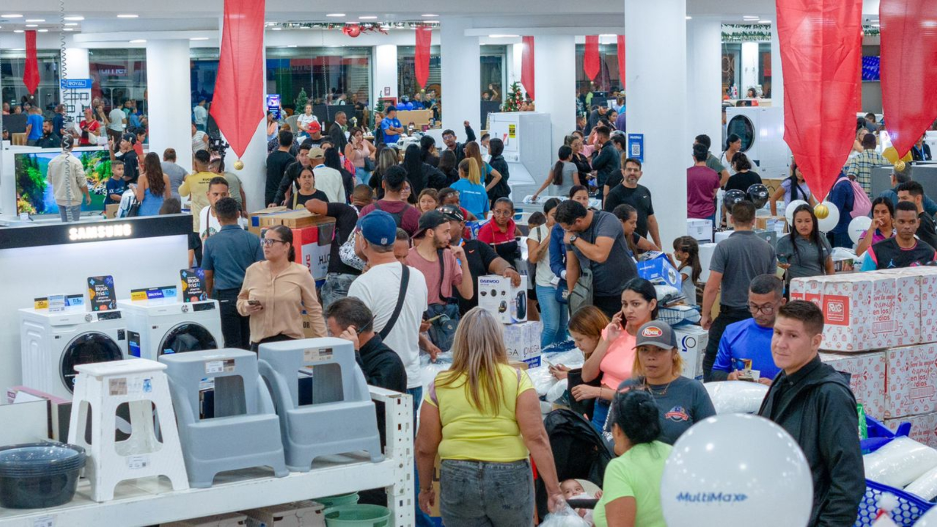 Gobierno de Venezuela Reporta Aumento del 34% en Compras del Black Friday y Lo Califica como Derrota al “Terrorismo Psicológico” de EE.UU.