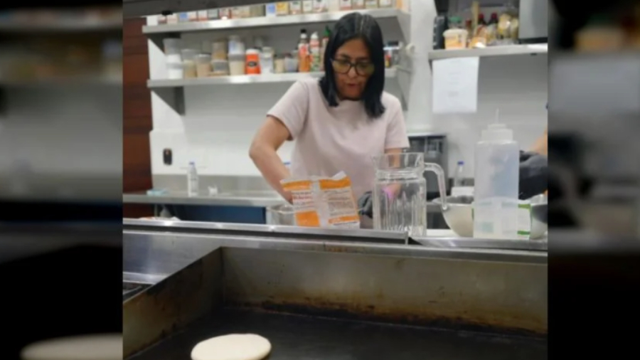 Vicepresidenta Delcy Rodríguez Reafirma Origen Venezolano de la Arepa y Destaca Producción Nacional en su Elaboración