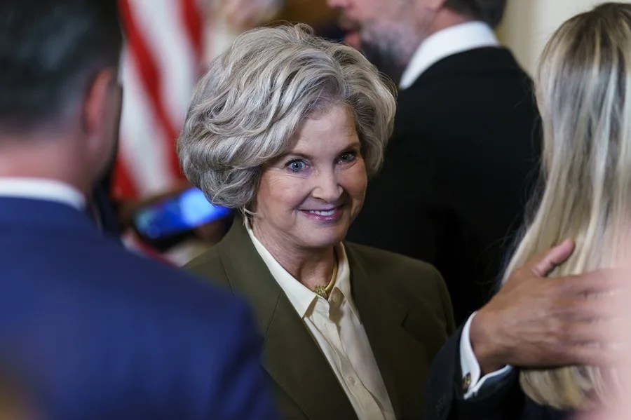 La jefa de gabinete de la Casa Blanca afirma que Trump tiene «personalidad de alcohólico»