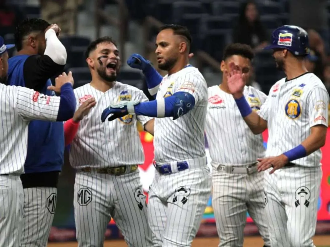 Los Navegantes del Magallanes Logran una Victoria Convincente ante las Águilas del Zulia en el Round Robin