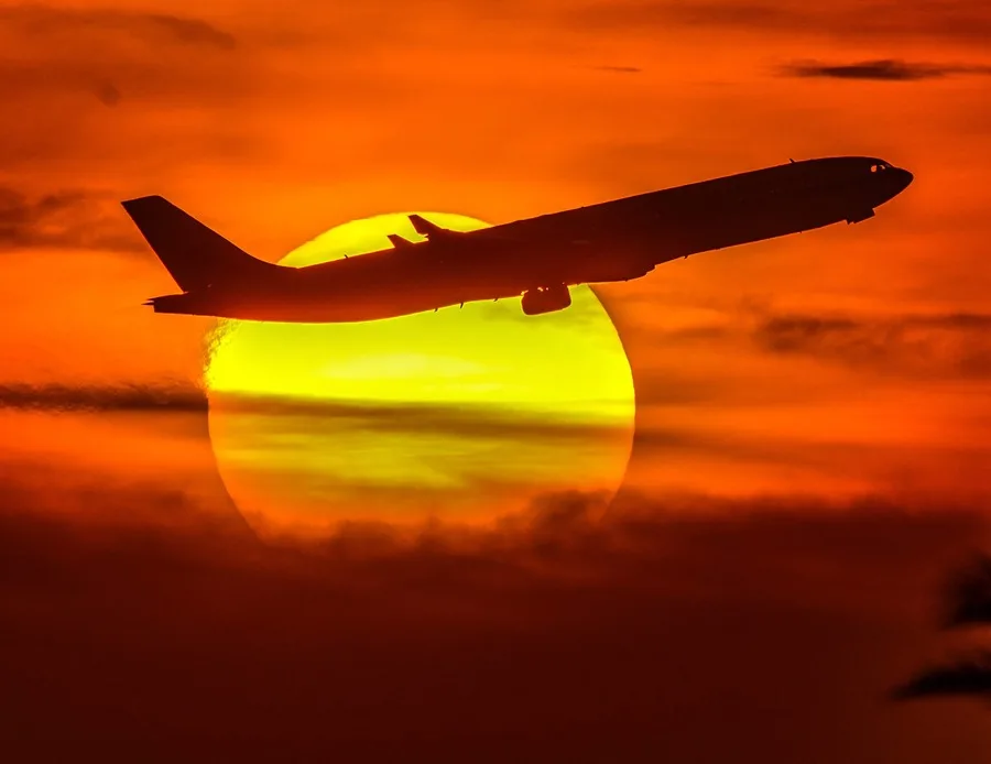 EE.UU. Emite Advertencia de Peligro en el Espacio Aéreo del Pacífico por Actividades Militares