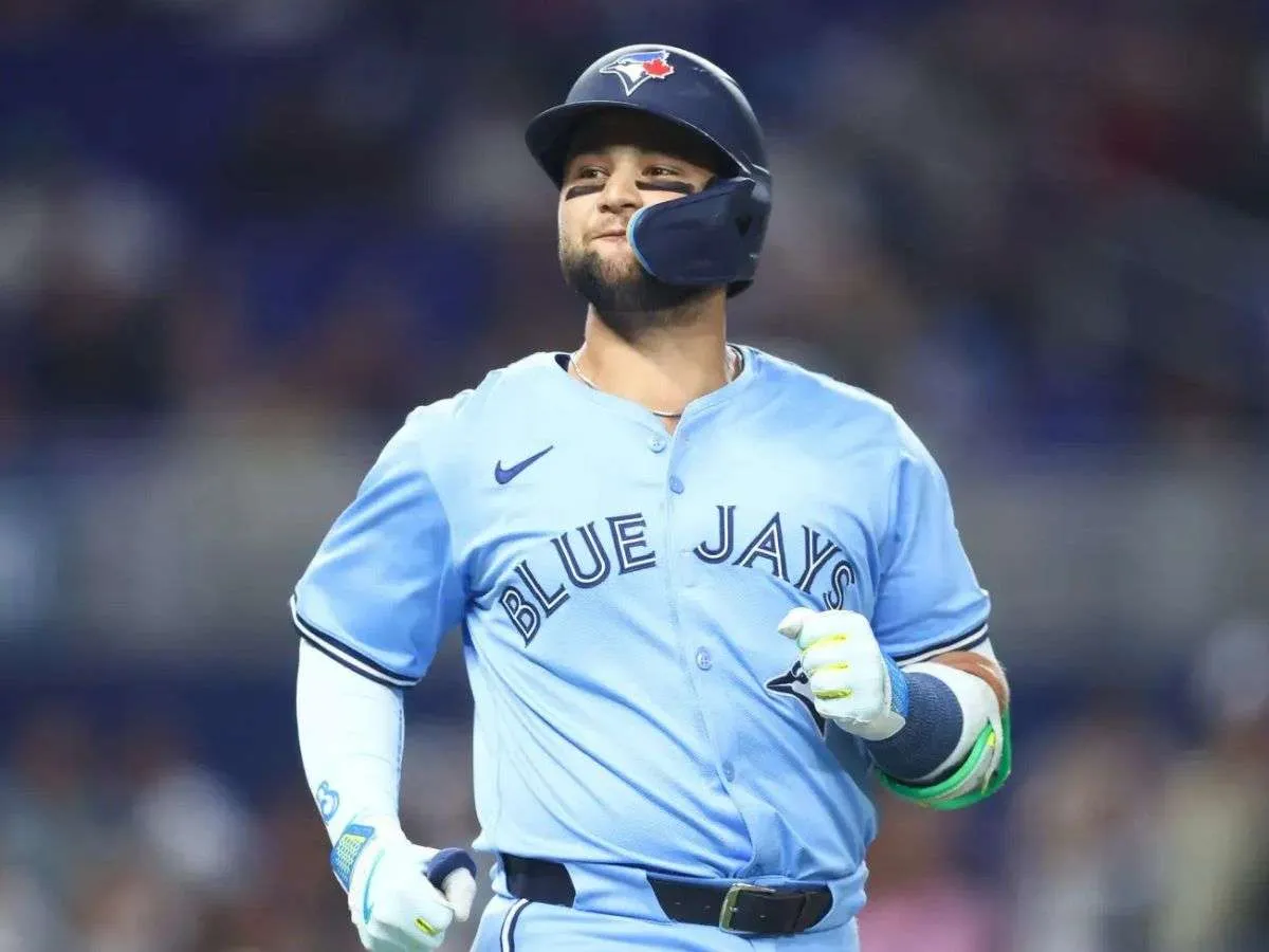 Bichette se reunirá con Filis, mientras interés de Yankees, Cubs se intensifica