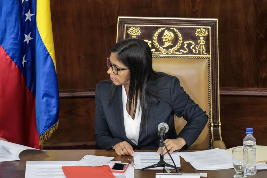 Delcy Rodríguez Asegura Diálogo Abierto con EE.UU. y Proyecciones de Ingresos en Aumento para Venezuela