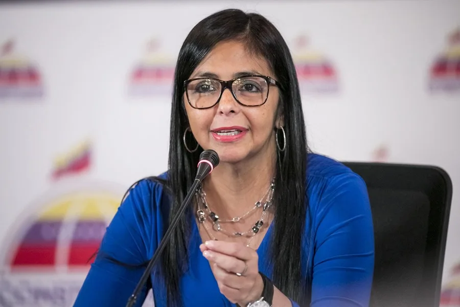 Delcy Rodríguez Aboga por un Diálogo Político Inclusivo y Anuncia Plan Contra la Violencia en Venezuela