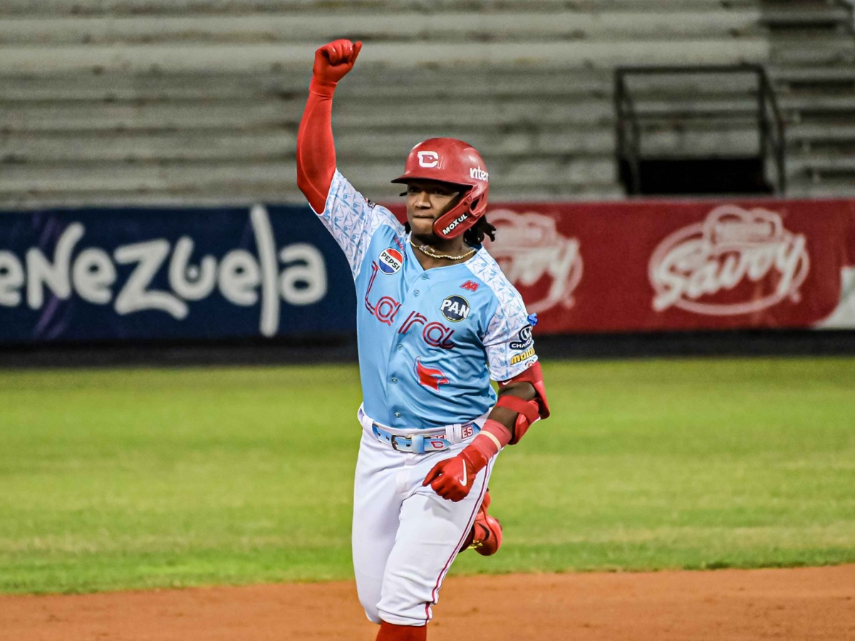 Luisangel Acuña primer criollo con cuatro jonrones en un juego