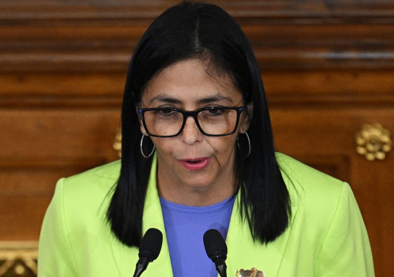 Delcy Rodríguez Anuncia Nuevos Cambios Ministeriales en Venezuela Tras Asumir el Liderazgo del Ejecutivo