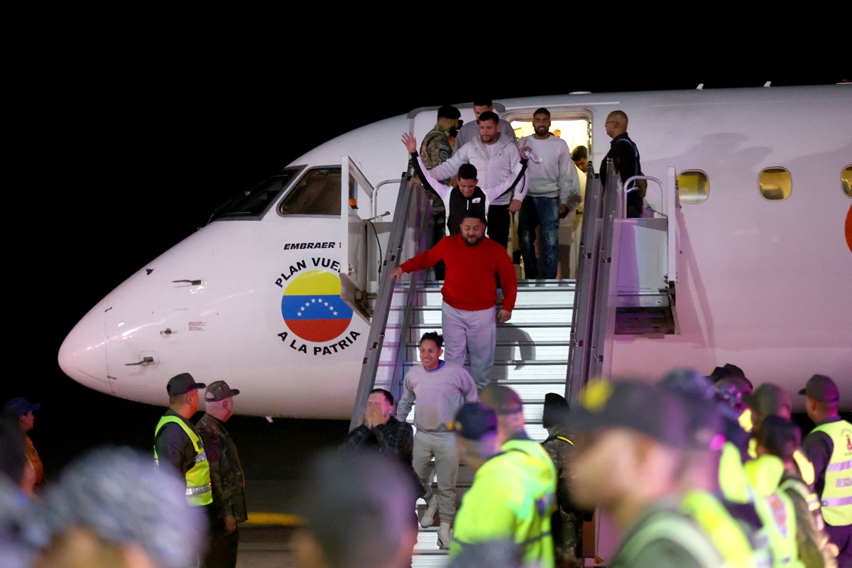 Venezuela recibe a 110 migrantes en el vuelo de repatriación Nº 113 desde Estados Unidos