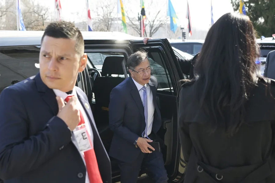 Gustavo Petro reitera su postura contra la intervención militar de EE.UU. en Venezuela