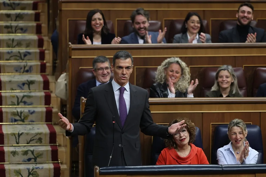 Sánchez y Feijóo protagonizan un intenso debate en el Congreso sobre corrupción y transparencia