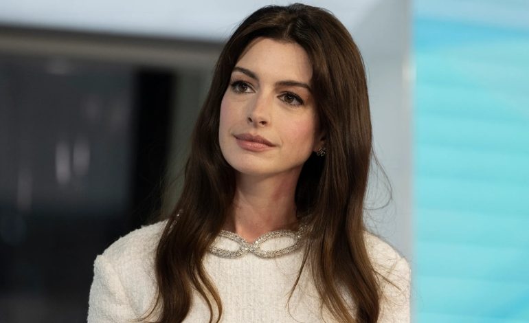 Anne Hathaway invitó a sus seguidores a vestir con estilo y actitud para el estrenó del “Diablo viste a la moda 2”