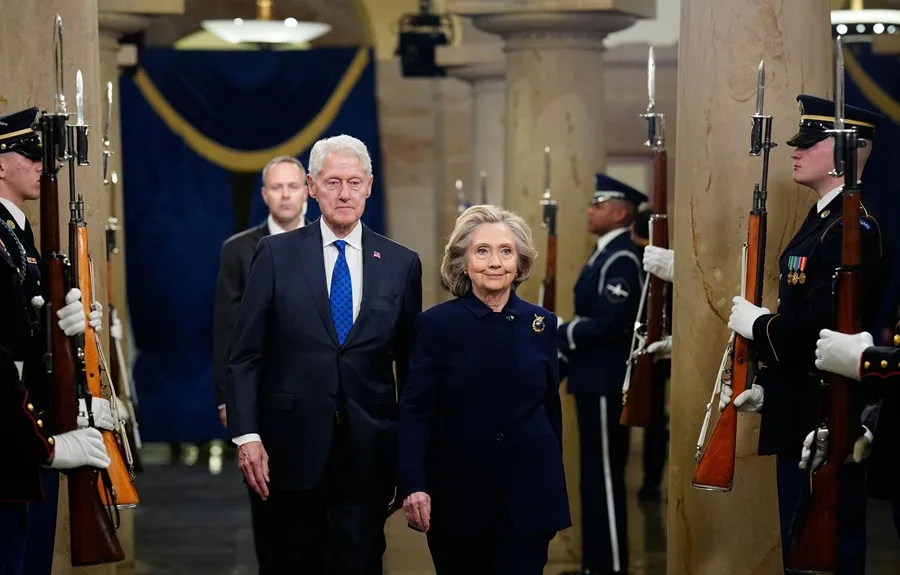Bill y Hillary Clinton declaran ante el congreso en investigación del caso Epstein