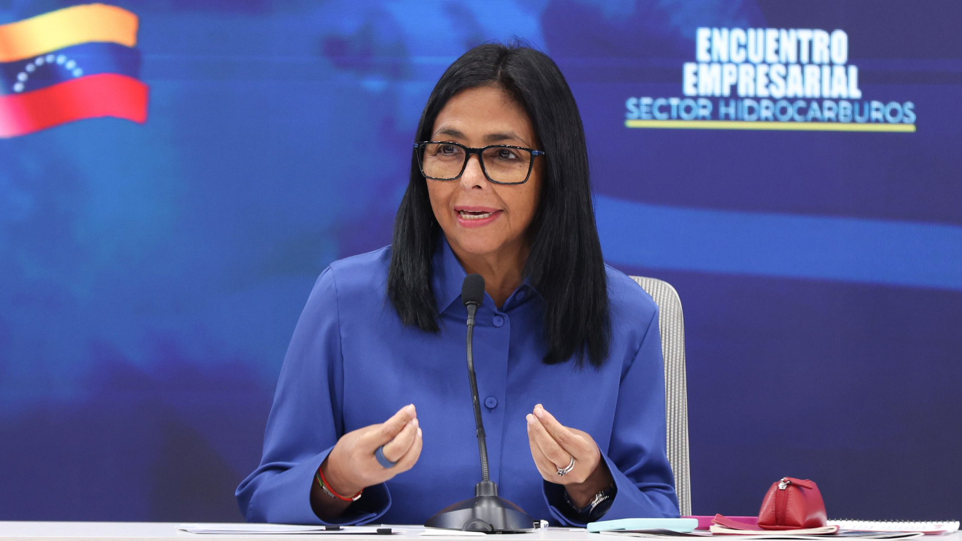 Delcy Rodríguez solicita a EE. UU. el cese de sanciones y promueve el diálogo para la cooperación bilateral