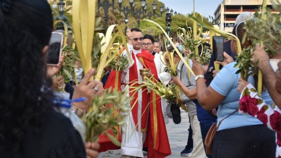 La Basílica de nuestra señora de Chiquinquirá inicia la Semana Santa con una solemne eucaristía por el Domingo de Ramos