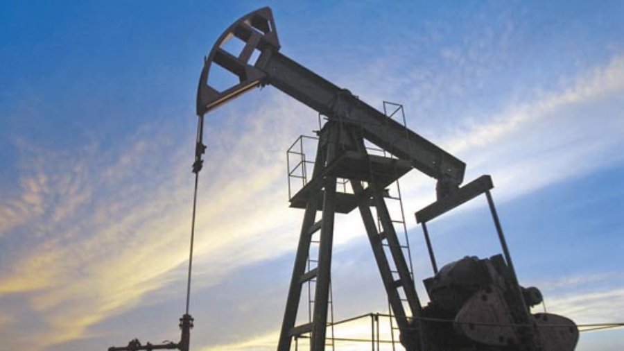 Los precios del petróleo se disparan más de un 8% por la escalada bélica entre Israel e Irán