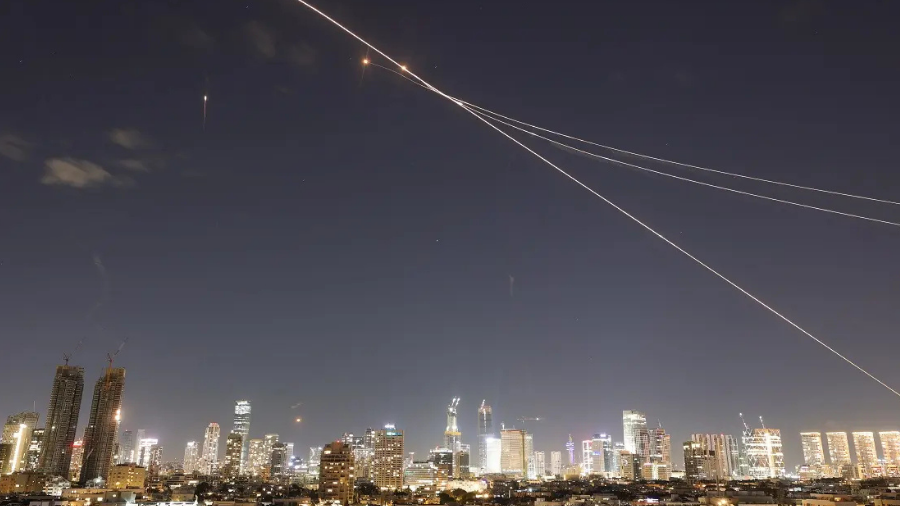 Irán anuncia nueva oleada de ataques contra objetivos militares en Israel: La décima fase de la operación “Promesa Verdadera 4”