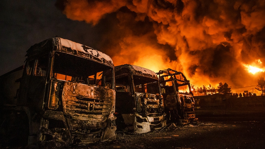 Irán advierte a EE.UU. e Israel: “Los precios del petróleo podrían superar los 200 dólares por barril”