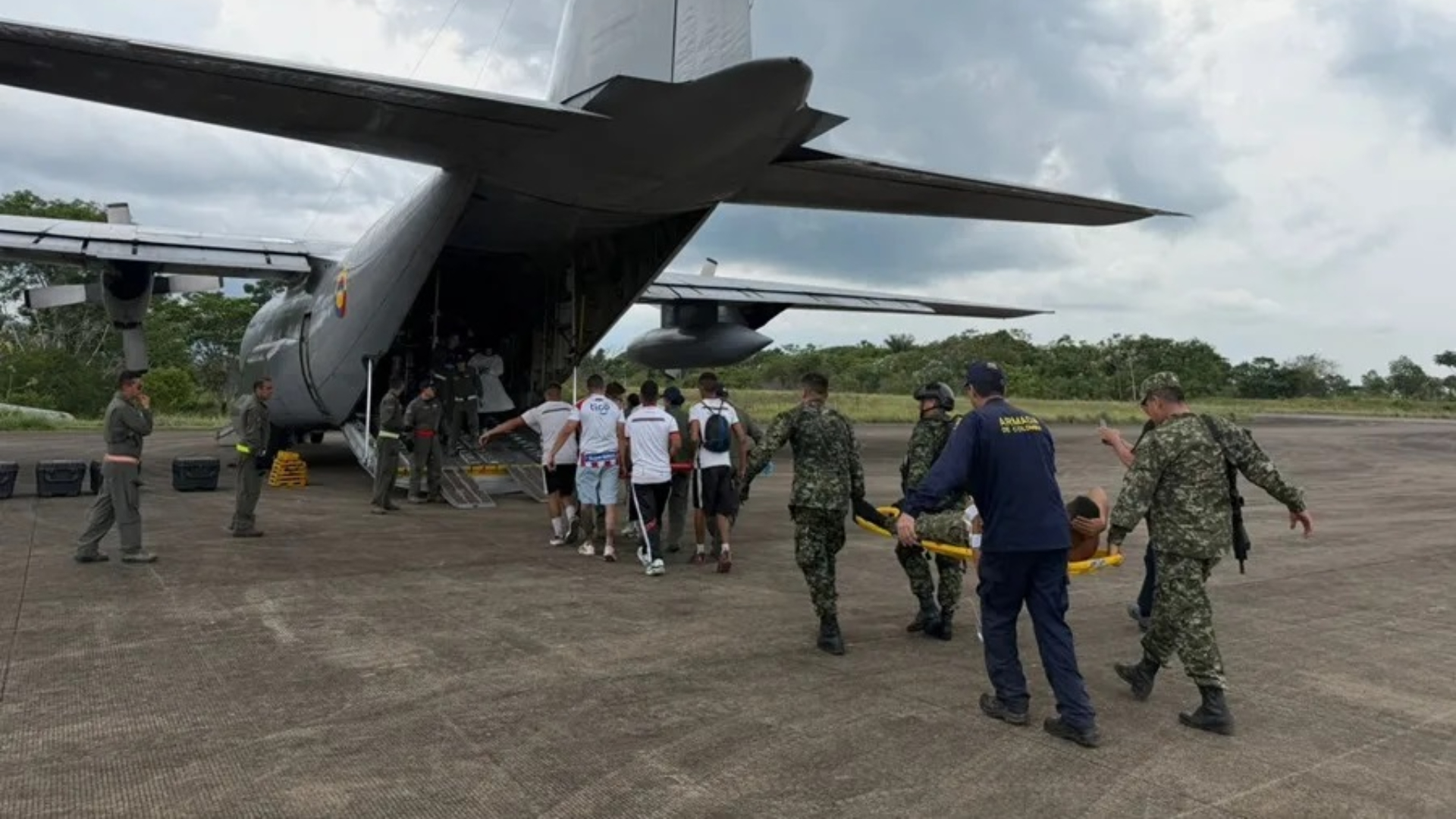 Tragedia aérea en Colombia: Accidente de aviación militar deja al menos 8 muertos y más de 70 heridos