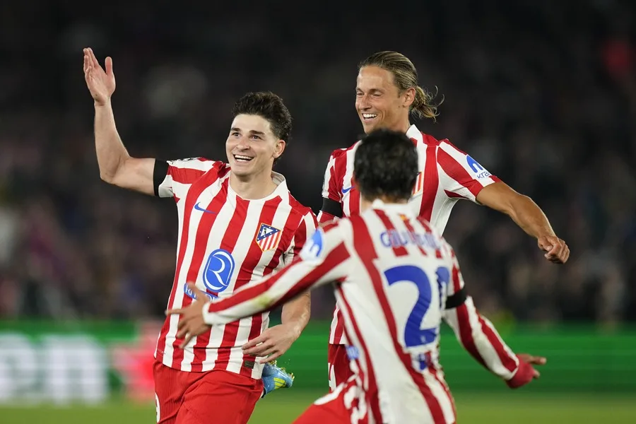 Atlético de Madrid sorprende con una victoria histórica en el Camp Nou y se acerca a las semifinales de la Liga de Campeones