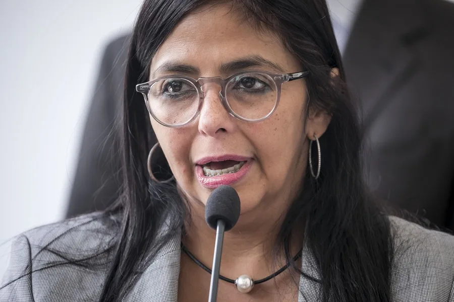 Delcy Rodríguez defiende la convivencia religiosa en Venezuela y rechaza el antisemitismo