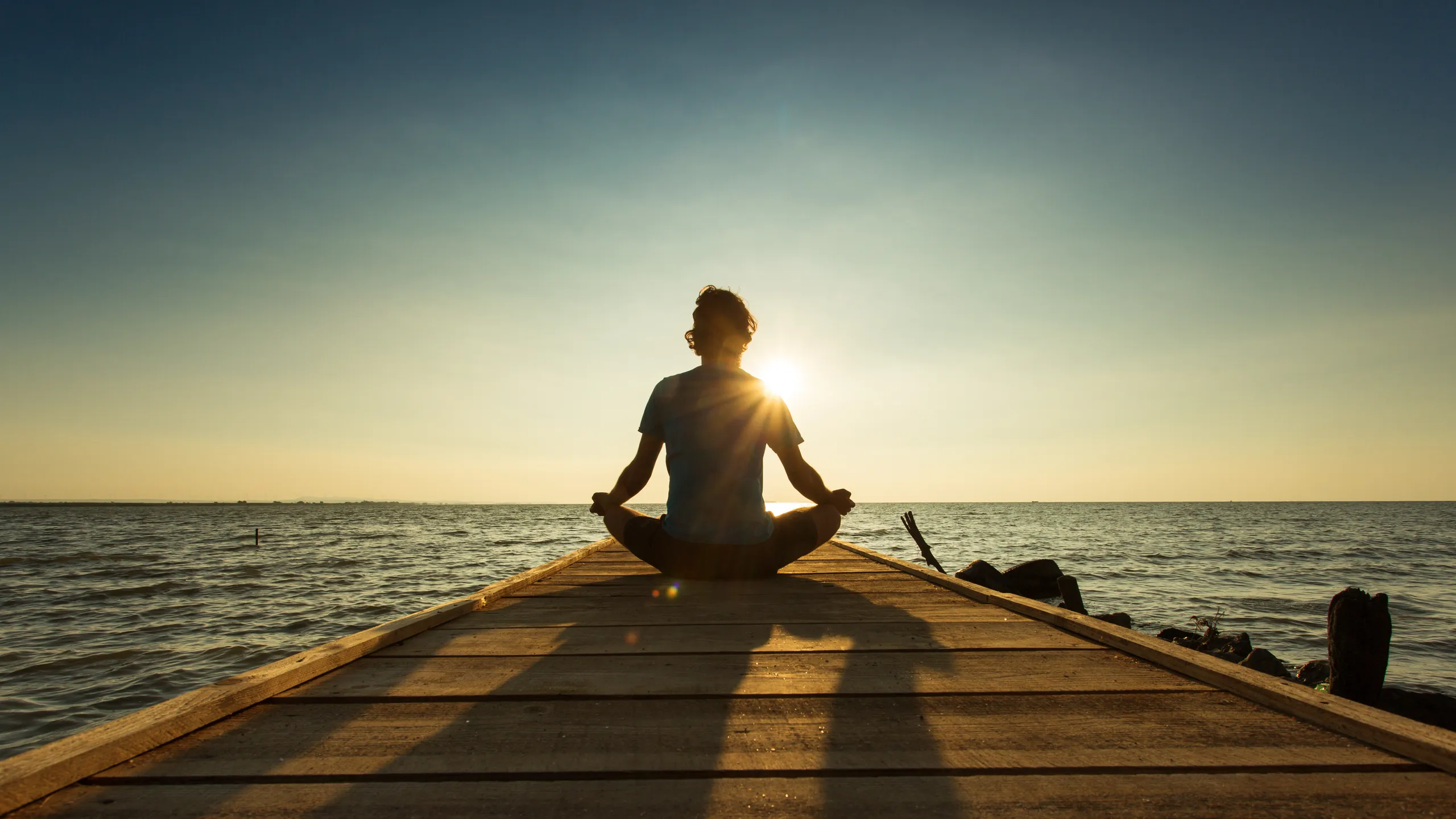 Neurociencia y bienestar: la meditación se consolida como una herramienta clave para reconfigurar el cerebro y combatir el estrés digital