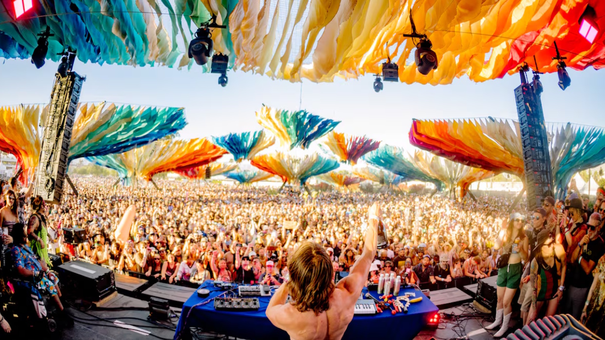 Karol G, Justin Bieber y Sabrina Carpenter lideran el Festival de Coachella 2026 que arranca este fin de semana