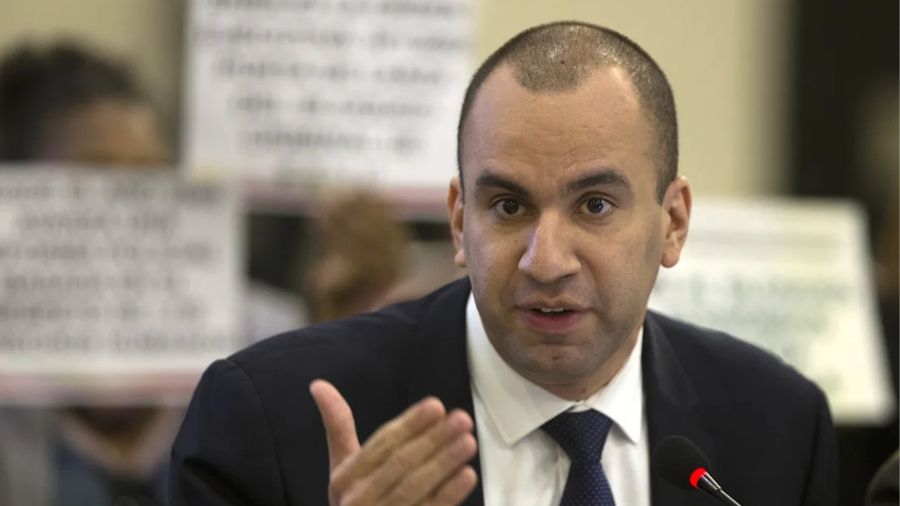 Delcy Rodríguez oficializa Comisión para Reforma Judicial y designa a Larry Devoe como secretario